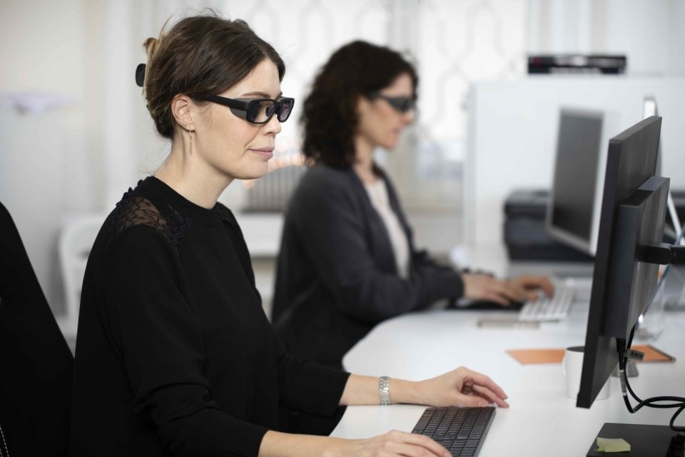 women-working-in-the-office.jpg